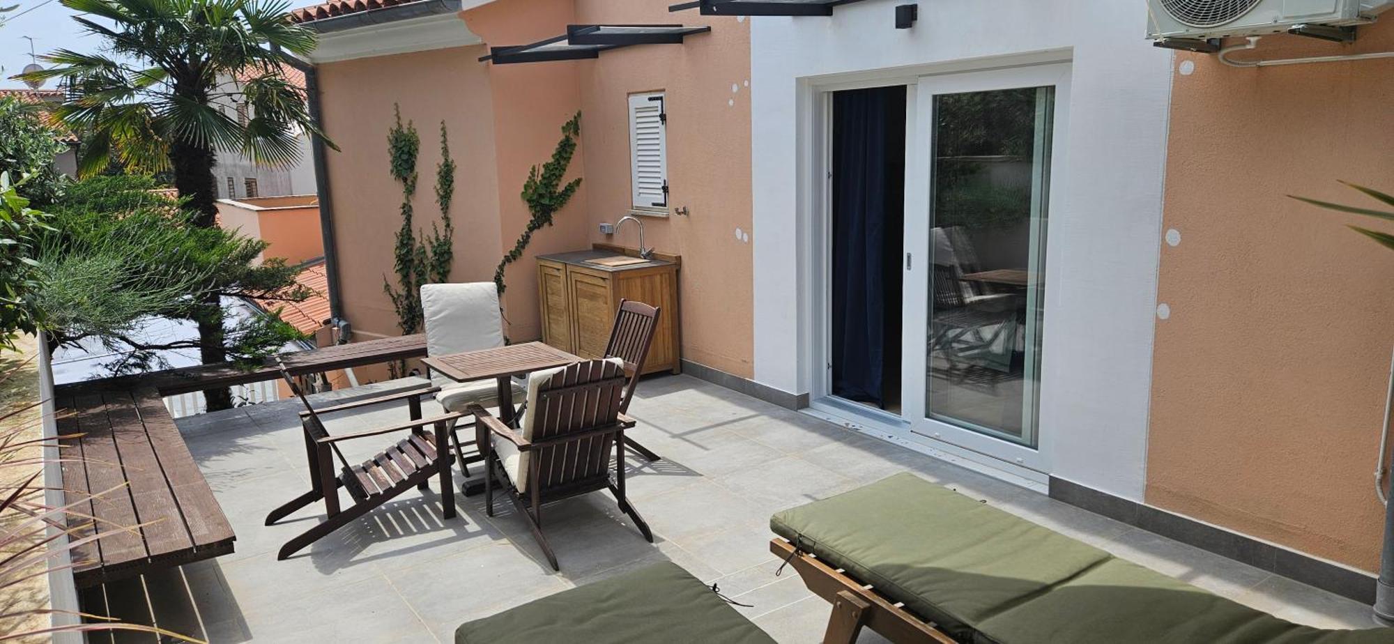 Apartment Maya Near The Beach Premantura Exterior photo