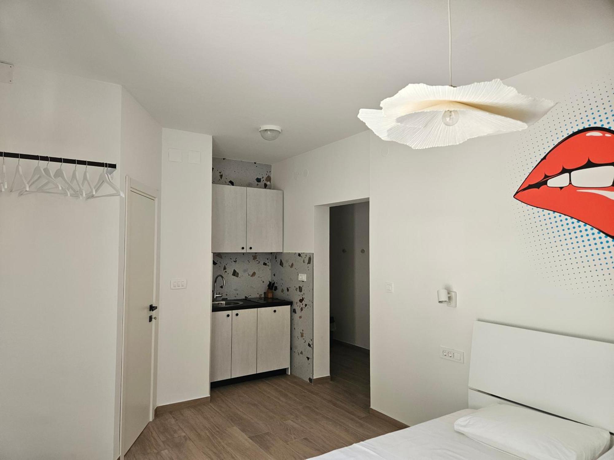 Apartment Maya Near The Beach Premantura Exterior photo
